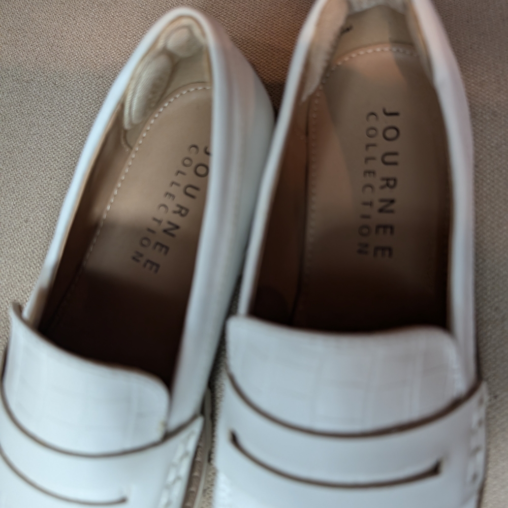 White Loafers Shoes - Picture 10 of 10